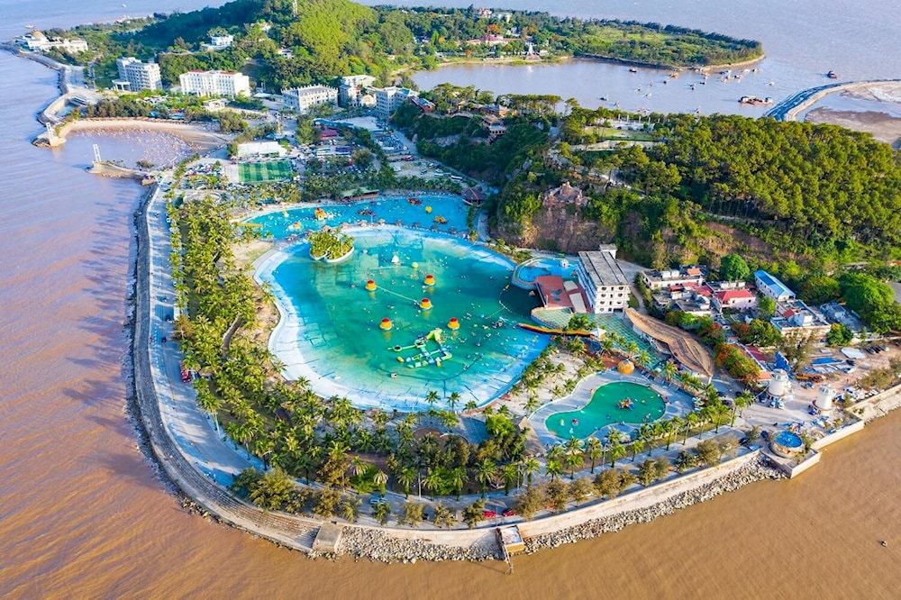 Hon Dau Island offers nature and leisure close to Do Son